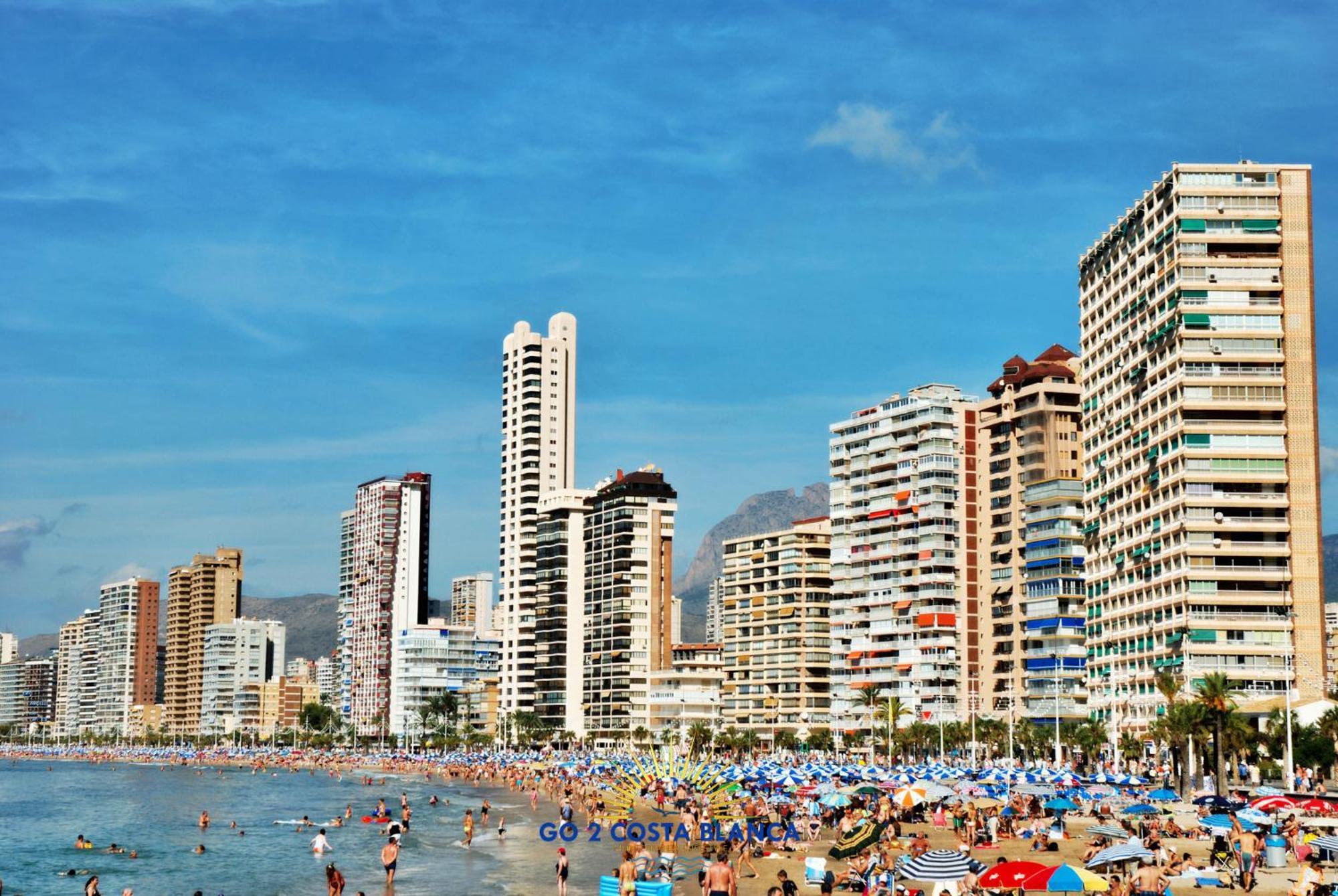 Suite On The Beach Benidorm Bagian luar foto