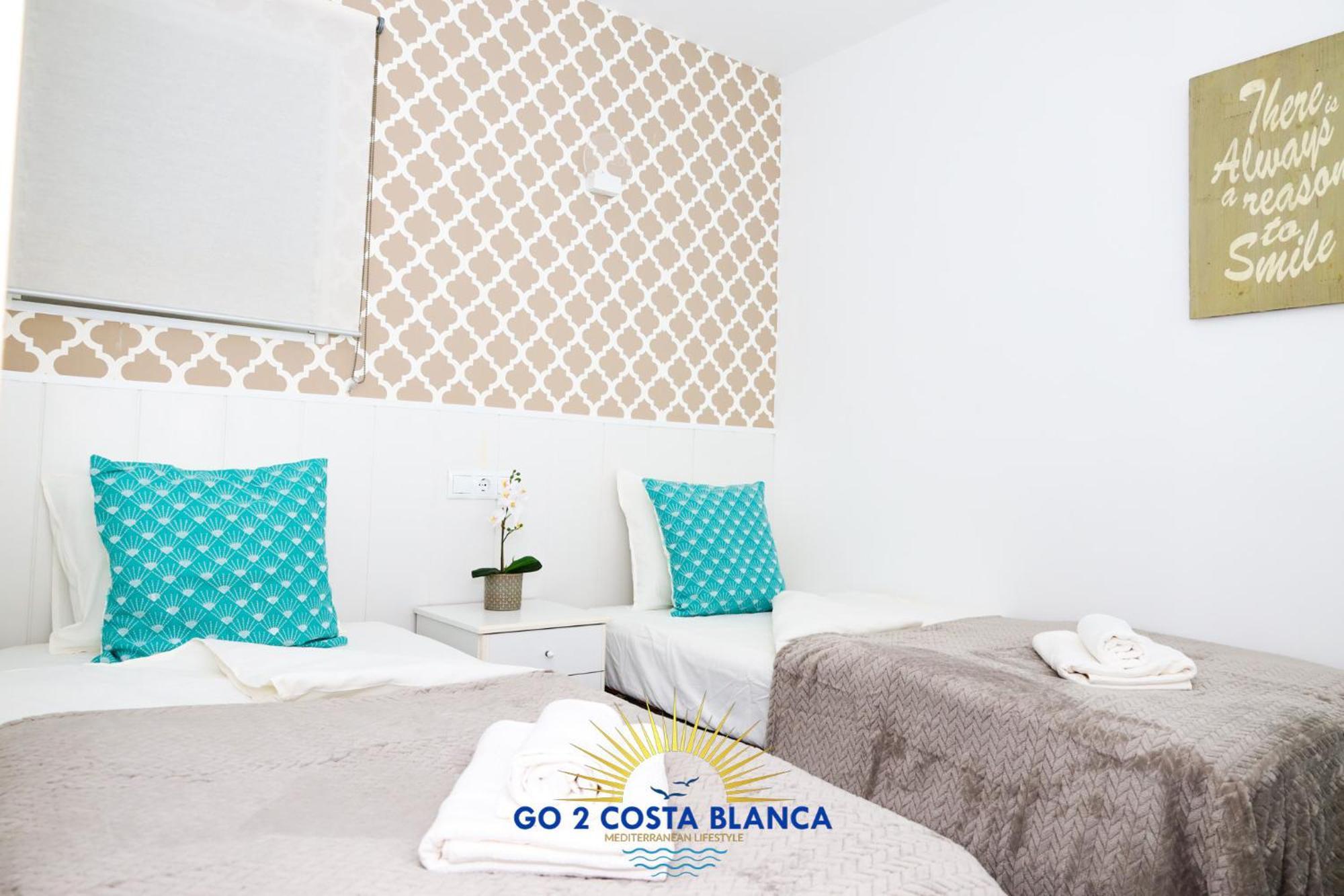 Suite On The Beach Benidorm Bagian luar foto