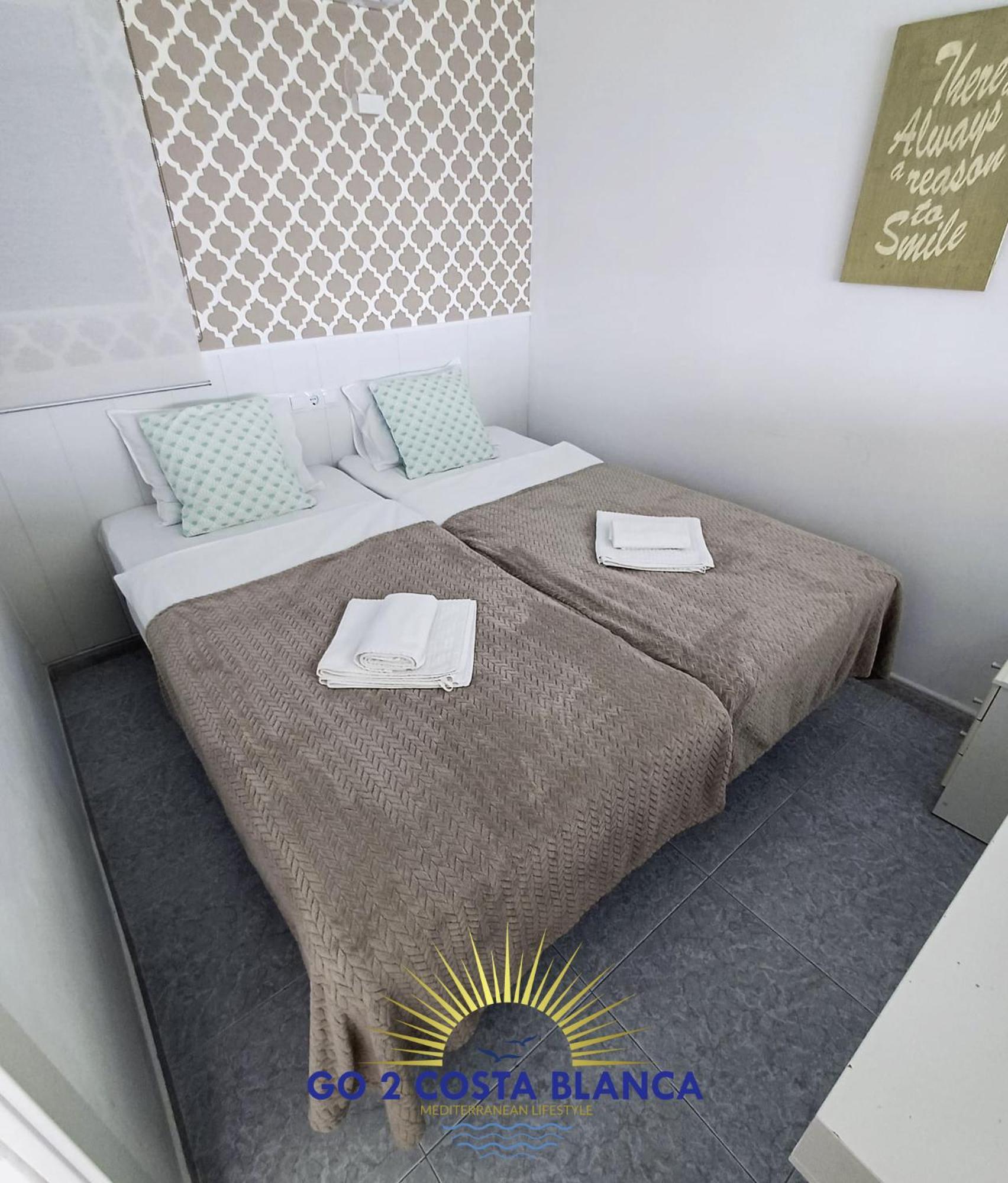 Suite On The Beach Benidorm Bagian luar foto